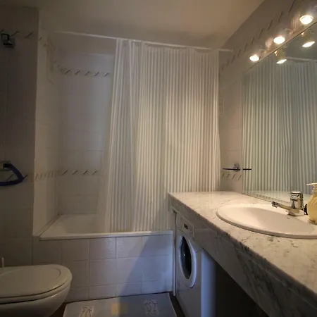 Global Immo 3329 Royal Marine I Apartment